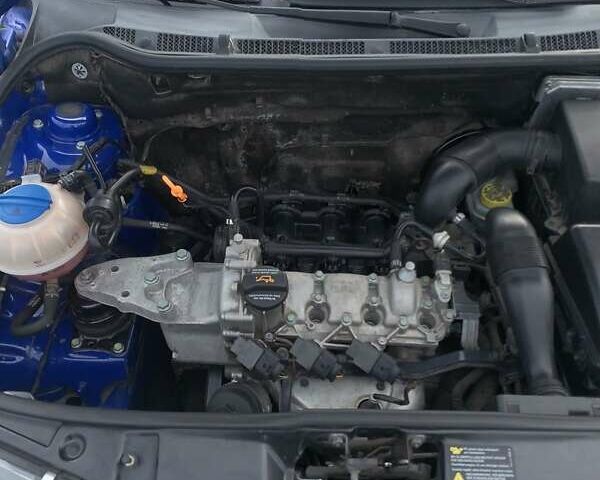 Синій Шкода Фабія, об'ємом двигуна 1.2 л та пробігом 80 тис. км за 3800 $, фото 3 на Automoto.ua