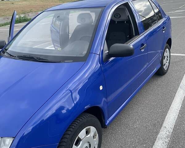 Синій Шкода Фабія, об'ємом двигуна 1.2 л та пробігом 80 тис. км за 3800 $, фото 15 на Automoto.ua