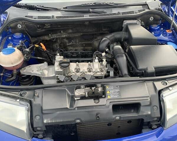 Синій Шкода Фабія, об'ємом двигуна 1.2 л та пробігом 80 тис. км за 3800 $, фото 2 на Automoto.ua