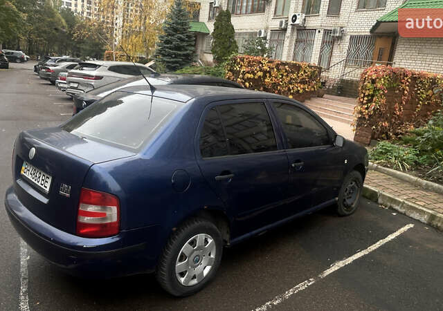 Синий Шкода Фабия, объемом двигателя 1.13 л и пробегом 380 тыс. км за 3500 $, фото 1 на Automoto.ua