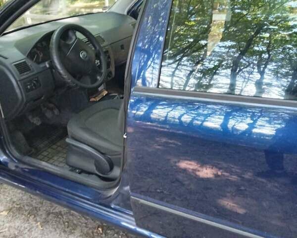 Синій Шкода Фабія, об'ємом двигуна 1.4 л та пробігом 220 тис. км за 5500 $, фото 3 на Automoto.ua