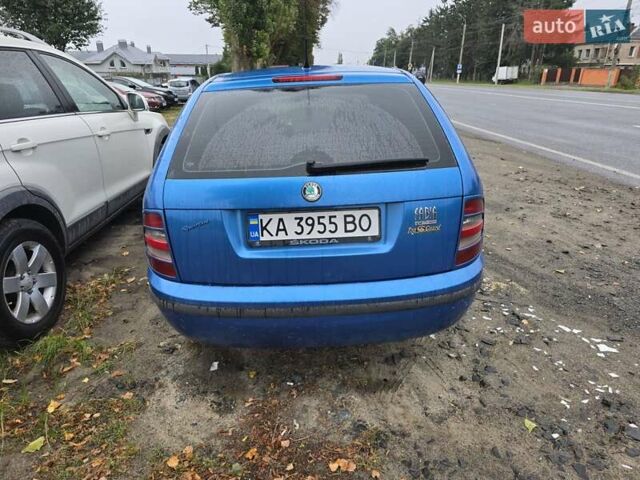 Синий Шкода Фабия, объемом двигателя 1.39 л и пробегом 260 тыс. км за 2990 $, фото 5 на Automoto.ua