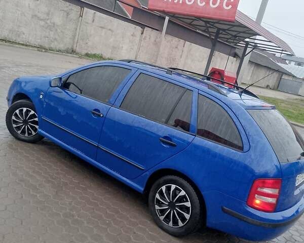 Синій Шкода Фабія, об'ємом двигуна 1.4 л та пробігом 293 тис. км за 3750 $, фото 4 на Automoto.ua