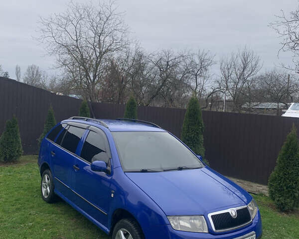 Синий Шкода Фабия, объемом двигателя 1.9 л и пробегом 300 тыс. км за 3000 $, фото 2 на Automoto.ua