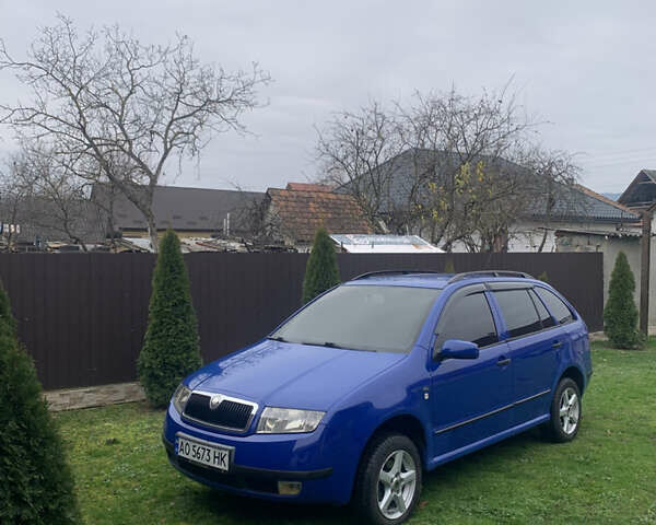 Синий Шкода Фабия, объемом двигателя 1.9 л и пробегом 300 тыс. км за 3000 $, фото 3 на Automoto.ua