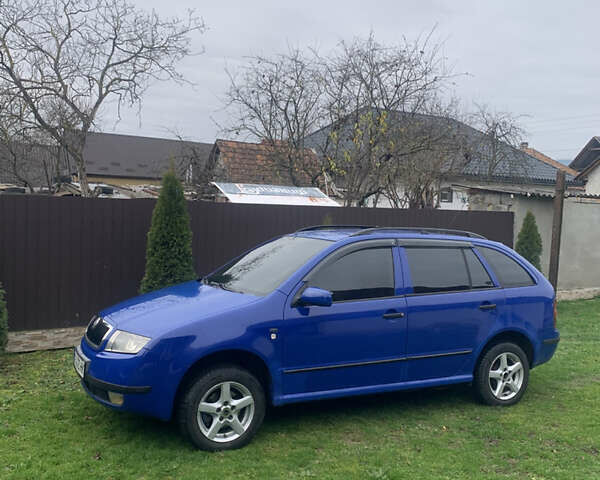Синий Шкода Фабия, объемом двигателя 1.9 л и пробегом 300 тыс. км за 3000 $, фото 4 на Automoto.ua