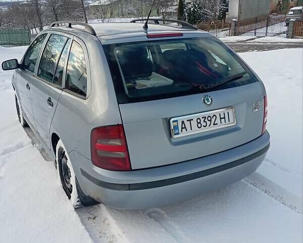 Синий Шкода Фабия, объемом двигателя 1.4 л и пробегом 230 тыс. км за 3600 $, фото 4 на Automoto.ua