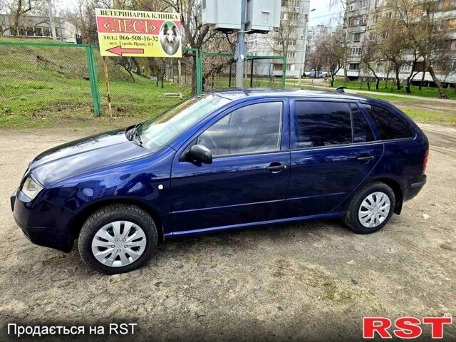 Синий Шкода Фабия, объемом двигателя 1.4 л и пробегом 248 тыс. км за 3600 $, фото 4 на Automoto.ua