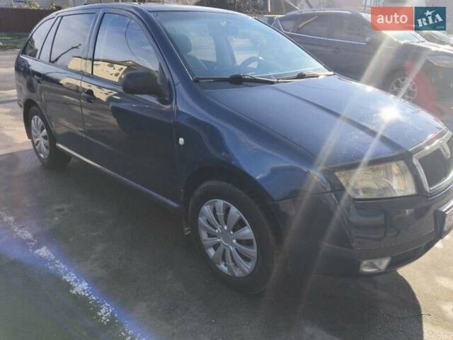 Синий Шкода Фабия, объемом двигателя 1.4 л и пробегом 220 тыс. км за 3300 $, фото 6 на Automoto.ua