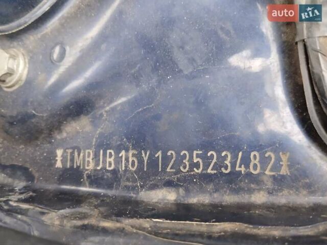 Синій Шкода Фабія, об'ємом двигуна 1.4 л та пробігом 300 тис. км за 2999 $, фото 11 на Automoto.ua