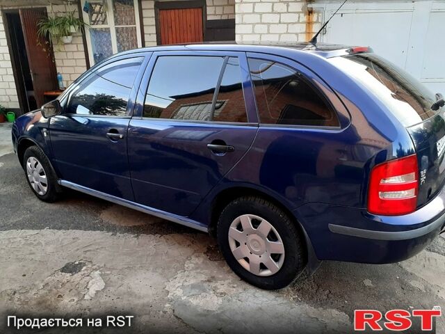 Синій Шкода Фабія, об'ємом двигуна 1.4 л та пробігом 271 тис. км за 3500 $, фото 1 на Automoto.ua