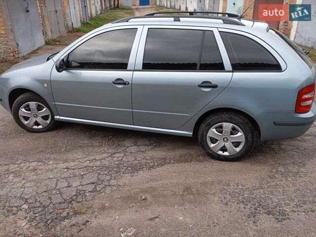 Синий Шкода Фабия, объемом двигателя 1.4 л и пробегом 246 тыс. км за 3699 $, фото 9 на Automoto.ua