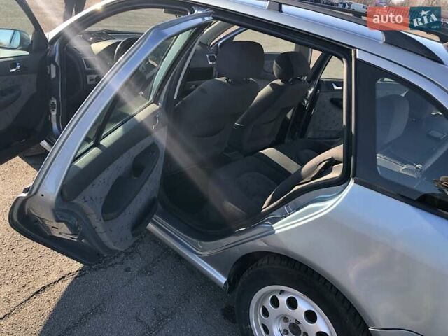 Синий Шкода Фабия, объемом двигателя 2 л и пробегом 267 тыс. км за 5700 $, фото 10 на Automoto.ua