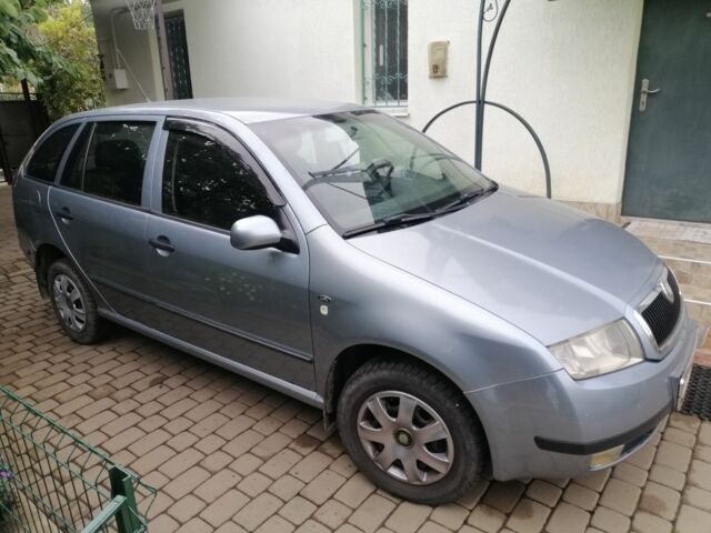 Синий Шкода Фабия, объемом двигателя 1.4 л и пробегом 284 тыс. км за 4000 $, фото 1 на Automoto.ua