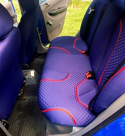 Синий Шкода Фабия, объемом двигателя 1.4 л и пробегом 205 тыс. км за 3500 $, фото 2 на Automoto.ua