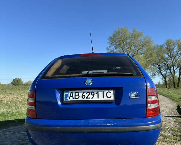 Синий Шкода Фабия, объемом двигателя 1.39 л и пробегом 258 тыс. км за 3600 $, фото 3 на Automoto.ua