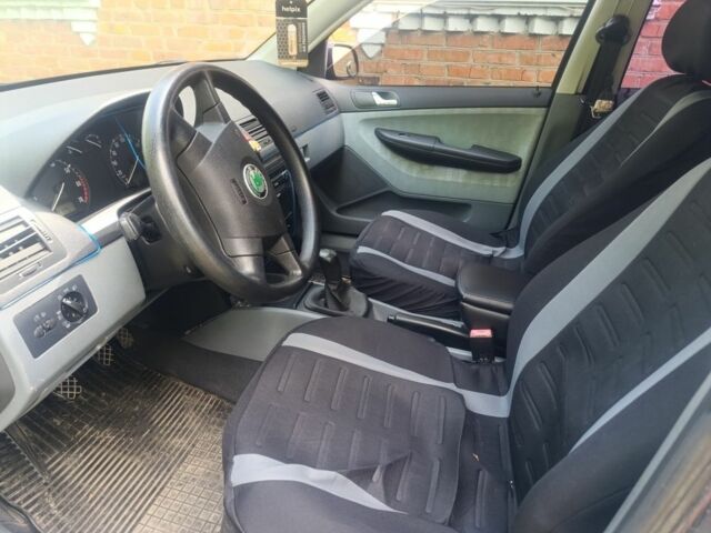 Синій Шкода Фабія, об'ємом двигуна 1.4 л та пробігом 360 тис. км за 3000 $, фото 3 на Automoto.ua