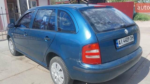Синій Шкода Фабія, об'ємом двигуна 1.4 л та пробігом 350 тис. км за 3300 $, фото 6 на Automoto.ua