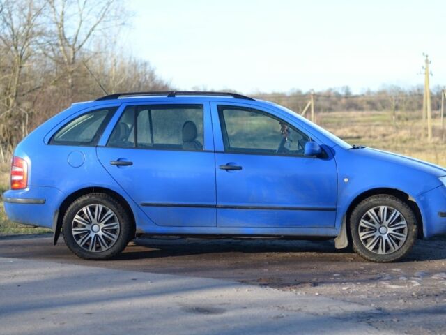 Синий Шкода Фабия, объемом двигателя 1.4 л и пробегом 285 тыс. км за 3100 $, фото 3 на Automoto.ua