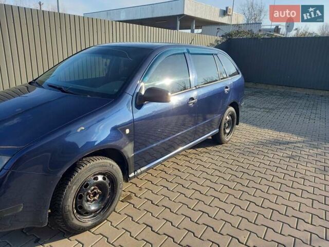 Синій Шкода Фабія, об'ємом двигуна 1.2 л та пробігом 250 тис. км за 2650 $, фото 3 на Automoto.ua
