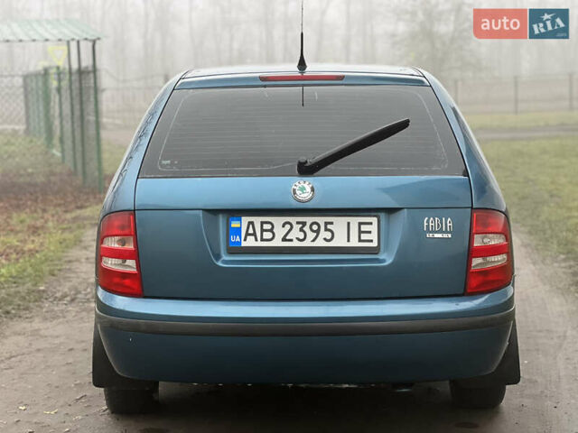 Синий Шкода Фабия, объемом двигателя 1.4 л и пробегом 270 тыс. км за 3800 $, фото 7 на Automoto.ua