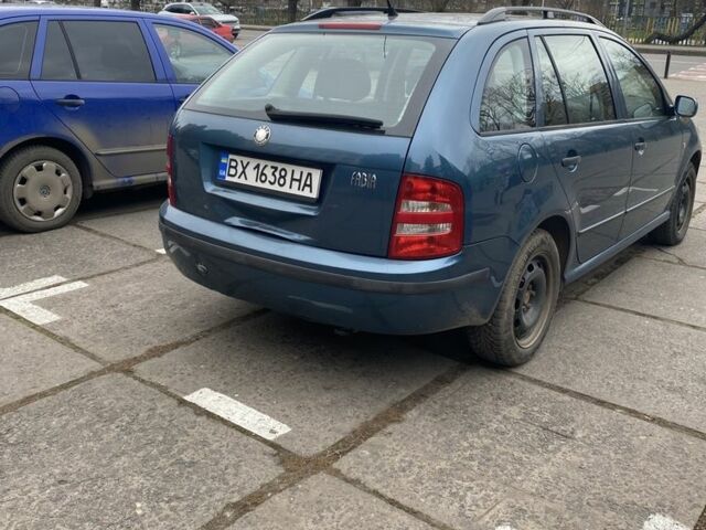Синий Шкода Фабия, объемом двигателя 1.4 л и пробегом 175 тыс. км за 3000 $, фото 2 на Automoto.ua