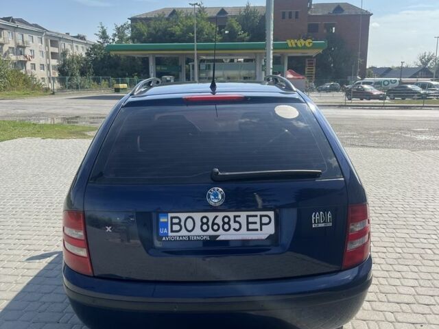 Синий Шкода Фабия, объемом двигателя 1.2 л и пробегом 3 тыс. км за 2500 $, фото 4 на Automoto.ua