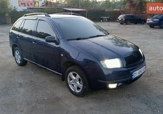 Синий Шкода Фабия, объемом двигателя 1.4 л и пробегом 200 тыс. км за 3500 $, фото 4 на Automoto.ua