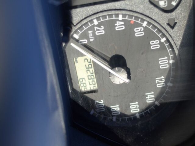 Синий Шкода Фабия, объемом двигателя 1.4 л и пробегом 285 тыс. км за 3100 $, фото 8 на Automoto.ua