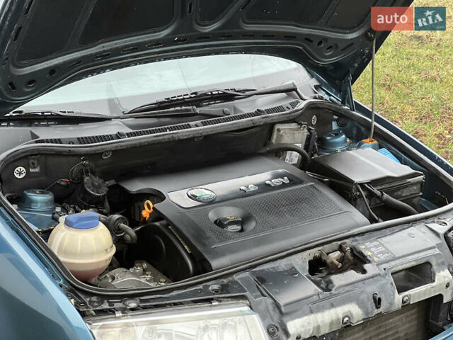Синий Шкода Фабия, объемом двигателя 1.4 л и пробегом 270 тыс. км за 3800 $, фото 28 на Automoto.ua