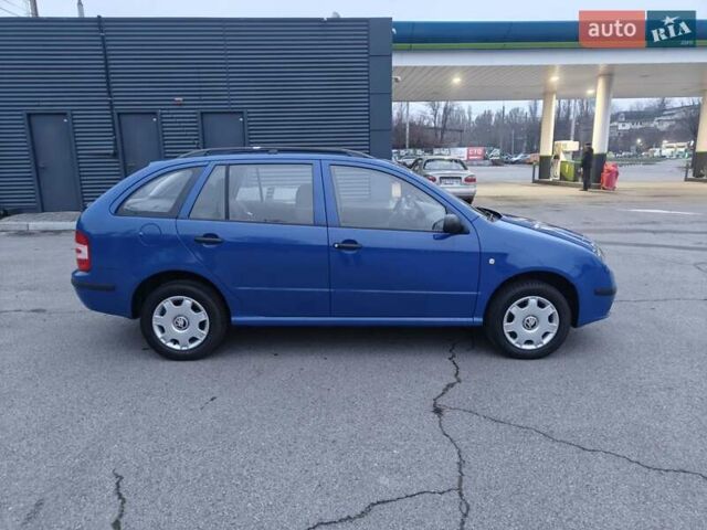Синій Шкода Фабія, об'ємом двигуна 1.39 л та пробігом 238 тис. км за 3800 $, фото 5 на Automoto.ua