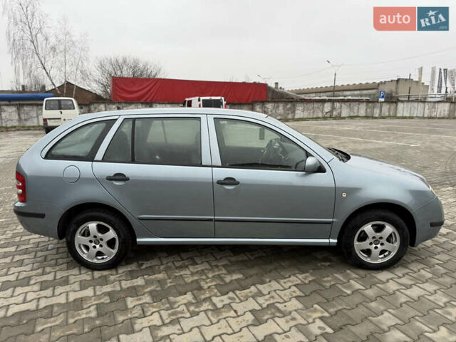 Синий Шкода Фабия, объемом двигателя 1.4 л и пробегом 190 тыс. км за 3900 $, фото 7 на Automoto.ua