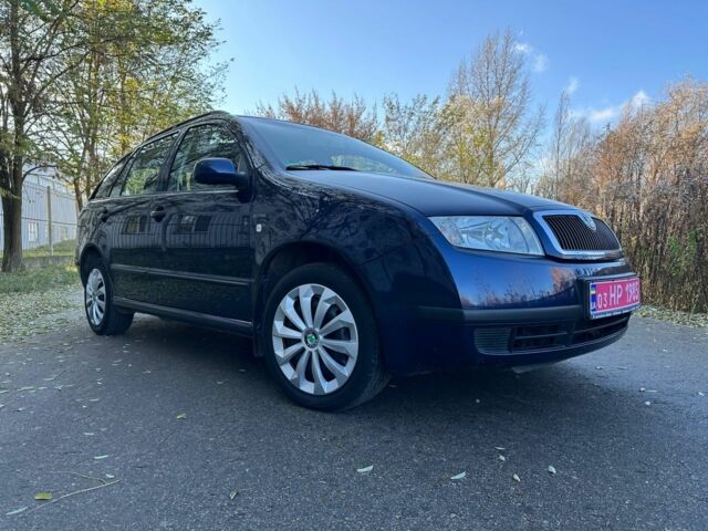 Синий Шкода Фабия, объемом двигателя 0 л и пробегом 217 тыс. км за 4700 $, фото 3 на Automoto.ua