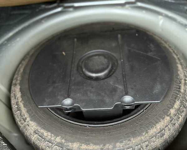 Синий Шкода Фабия, объемом двигателя 1.4 л и пробегом 190 тыс. км за 3900 $, фото 13 на Automoto.ua