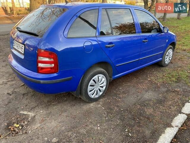 Синій Шкода Фабія, об'ємом двигуна 1.2 л та пробігом 250 тис. км за 3800 $, фото 1 на Automoto.ua