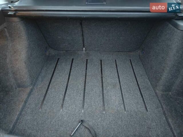 Синій Шкода Фабія, об'ємом двигуна 1.39 л та пробігом 238 тис. км за 3800 $, фото 12 на Automoto.ua