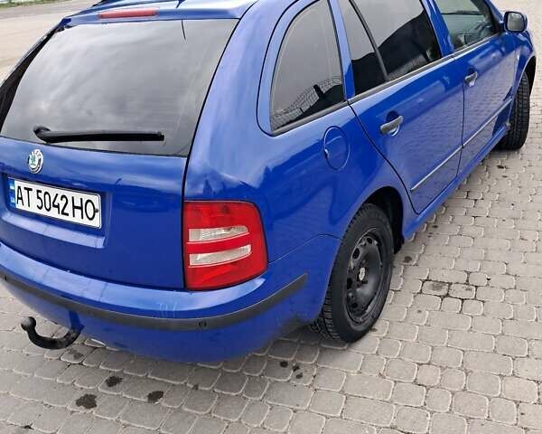 Синій Шкода Фабія, об'ємом двигуна 1.39 л та пробігом 323 тис. км за 3600 $, фото 7 на Automoto.ua