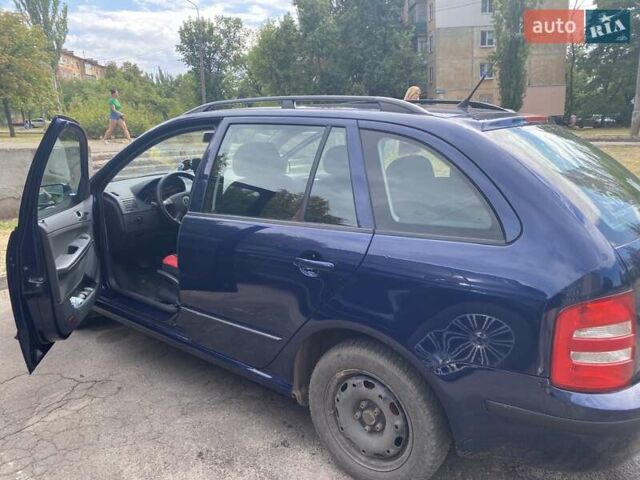 Синій Шкода Фабія, об'ємом двигуна 1.39 л та пробігом 175 тис. км за 4300 $, фото 3 на Automoto.ua