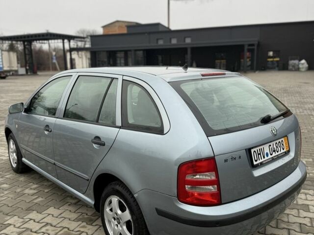 Синий Шкода Фабия, объемом двигателя 1.4 л и пробегом 190 тыс. км за 3900 $, фото 4 на Automoto.ua