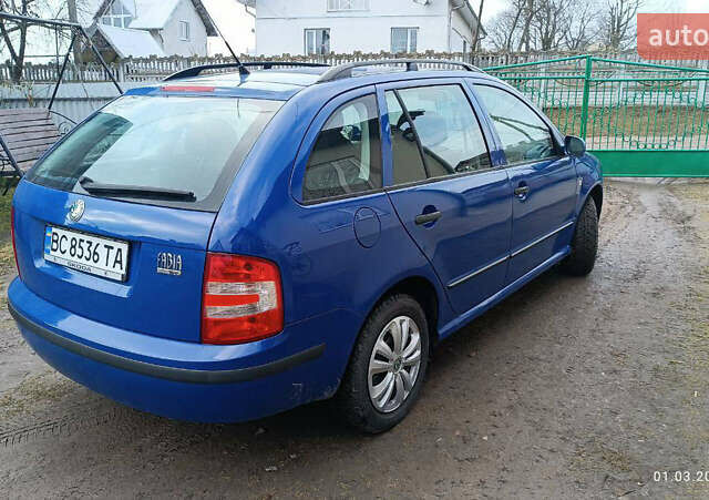 Синий Шкода Фабия, объемом двигателя 1.39 л и пробегом 290 тыс. км за 3700 $, фото 6 на Automoto.ua