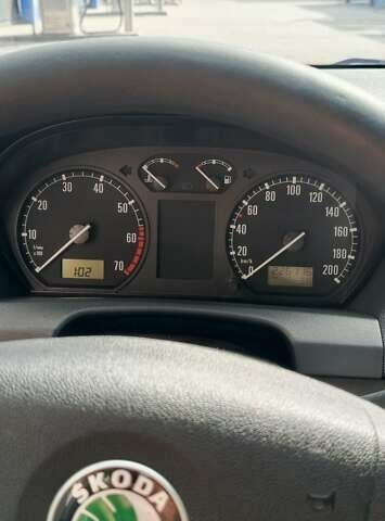 Синій Шкода Фабія, об'ємом двигуна 1.4 л та пробігом 226 тис. км за 3399 $, фото 23 на Automoto.ua