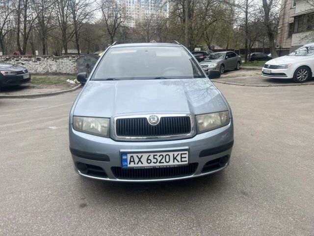 Шкода Фабия 2004 в Вышгороде на Automoto.ua Синий Шкода Фабия, объемом двигателя 1.4 л и пробегом 170 тыс. км за 2850 $, фото 6 на Automoto.ua