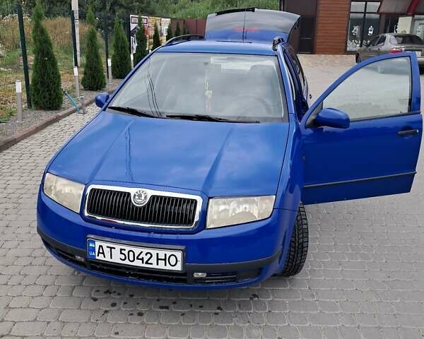 Синій Шкода Фабія, об'ємом двигуна 1.39 л та пробігом 323 тис. км за 3600 $, фото 4 на Automoto.ua