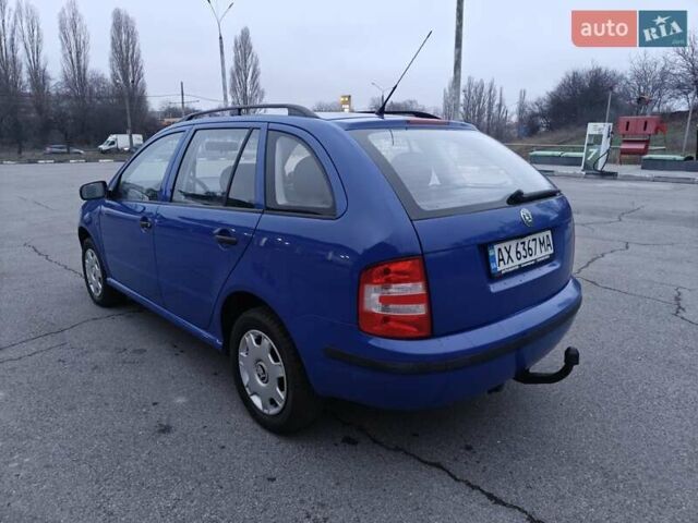 Синій Шкода Фабія, об'ємом двигуна 1.39 л та пробігом 238 тис. км за 3800 $, фото 2 на Automoto.ua