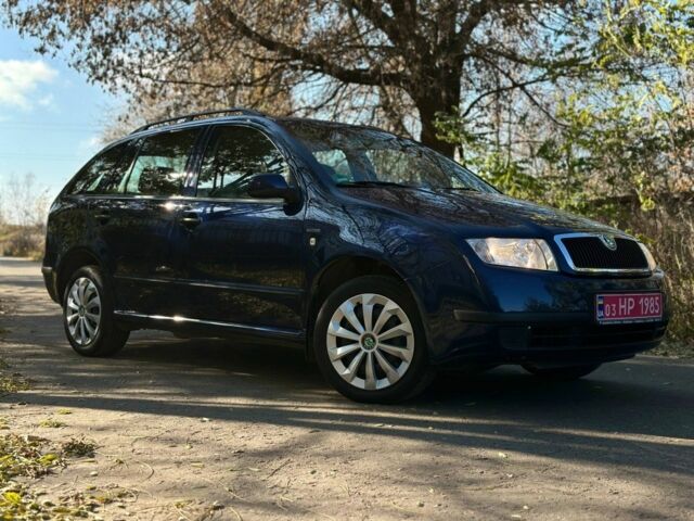 Синий Шкода Фабия, объемом двигателя 0 л и пробегом 217 тыс. км за 4700 $, фото 4 на Automoto.ua