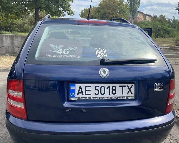 Синій Шкода Фабія, об'ємом двигуна 1.39 л та пробігом 175 тис. км за 4300 $, фото 1 на Automoto.ua
