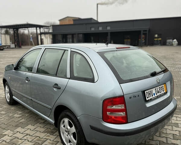 Синий Шкода Фабия, объемом двигателя 1.4 л и пробегом 190 тыс. км за 3900 $, фото 4 на Automoto.ua
