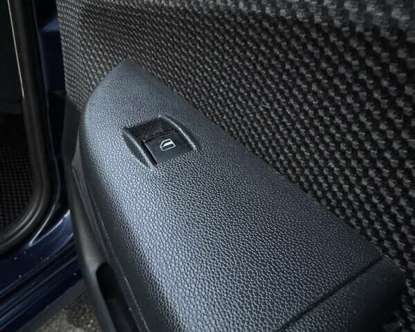 Шкода Фабия 2004 в Тернополе на Automoto.ua Синий Шкода Фабия, объемом двигателя 1.39 л и пробегом 200 тыс. км за 3650 $, фото 32 на Automoto.ua