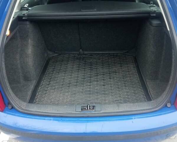 Синий Шкода Фабия, объемом двигателя 1.39 л и пробегом 180 тыс. км за 4500 $, фото 7 на Automoto.ua