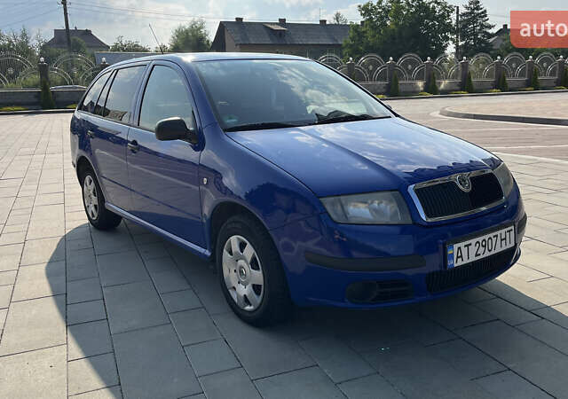 Синій Шкода Фабія, об'ємом двигуна 1.2 л та пробігом 230 тис. км за 3600 $, фото 4 на Automoto.ua